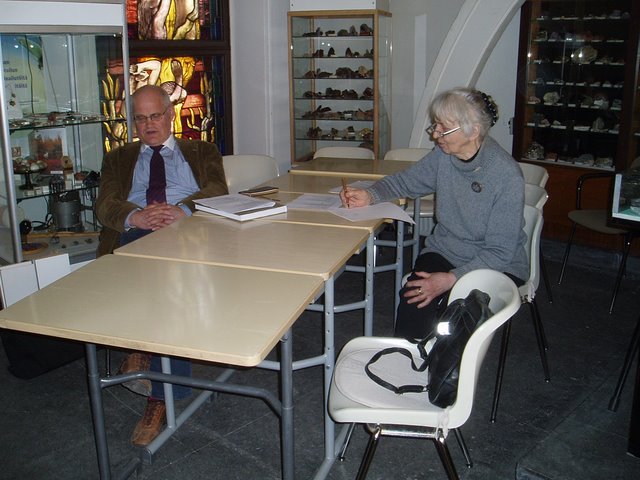 P4254113